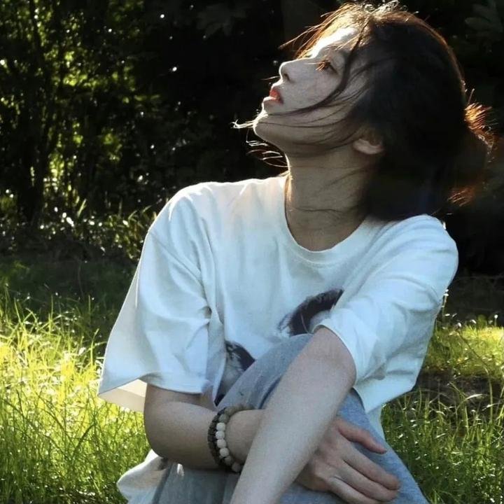 纯真小镇的夫人